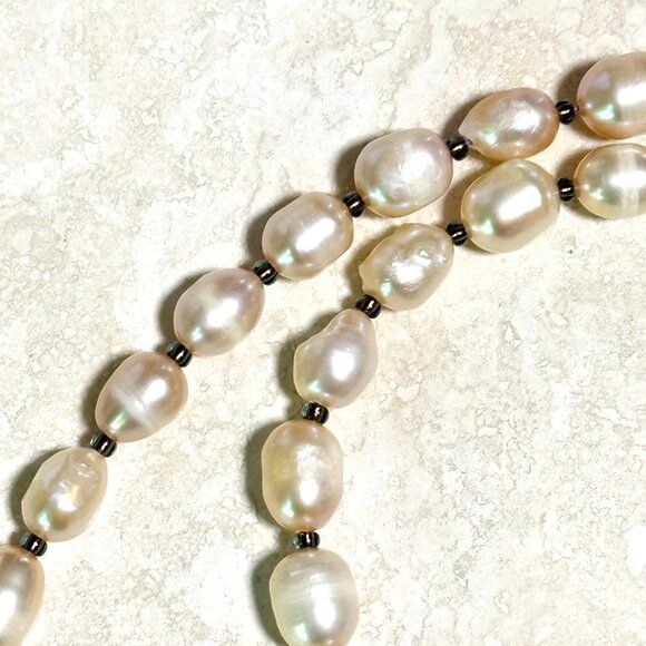 Genuine Pale Pink Freshwater Pearl Silver Cat on the Moon Beaded Short Necklace - Picture 7 of 10